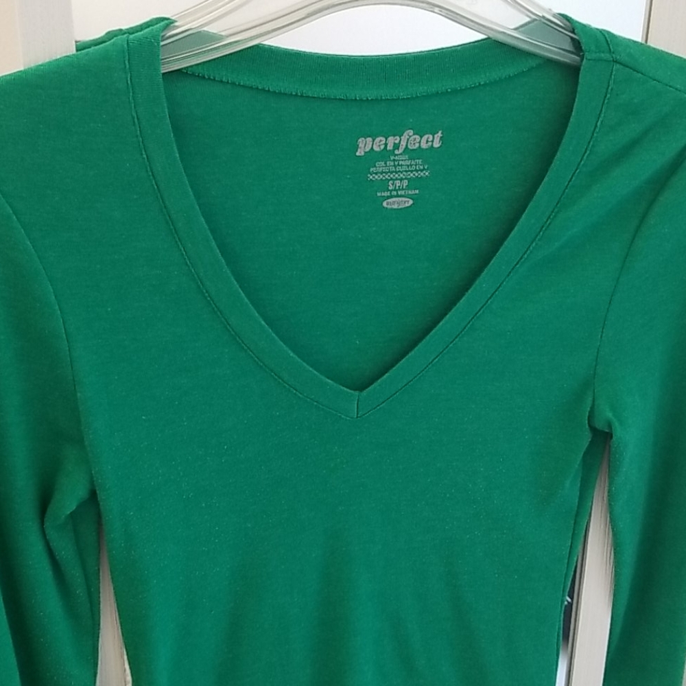 V neck long sleeve T